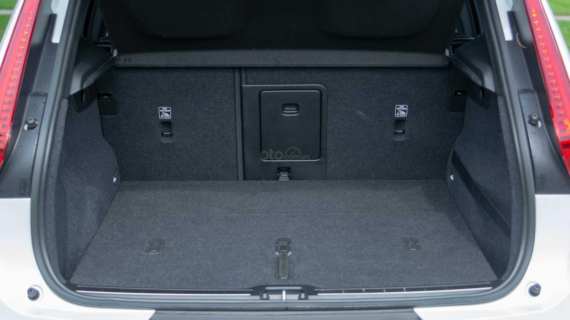 Volvo XC40.