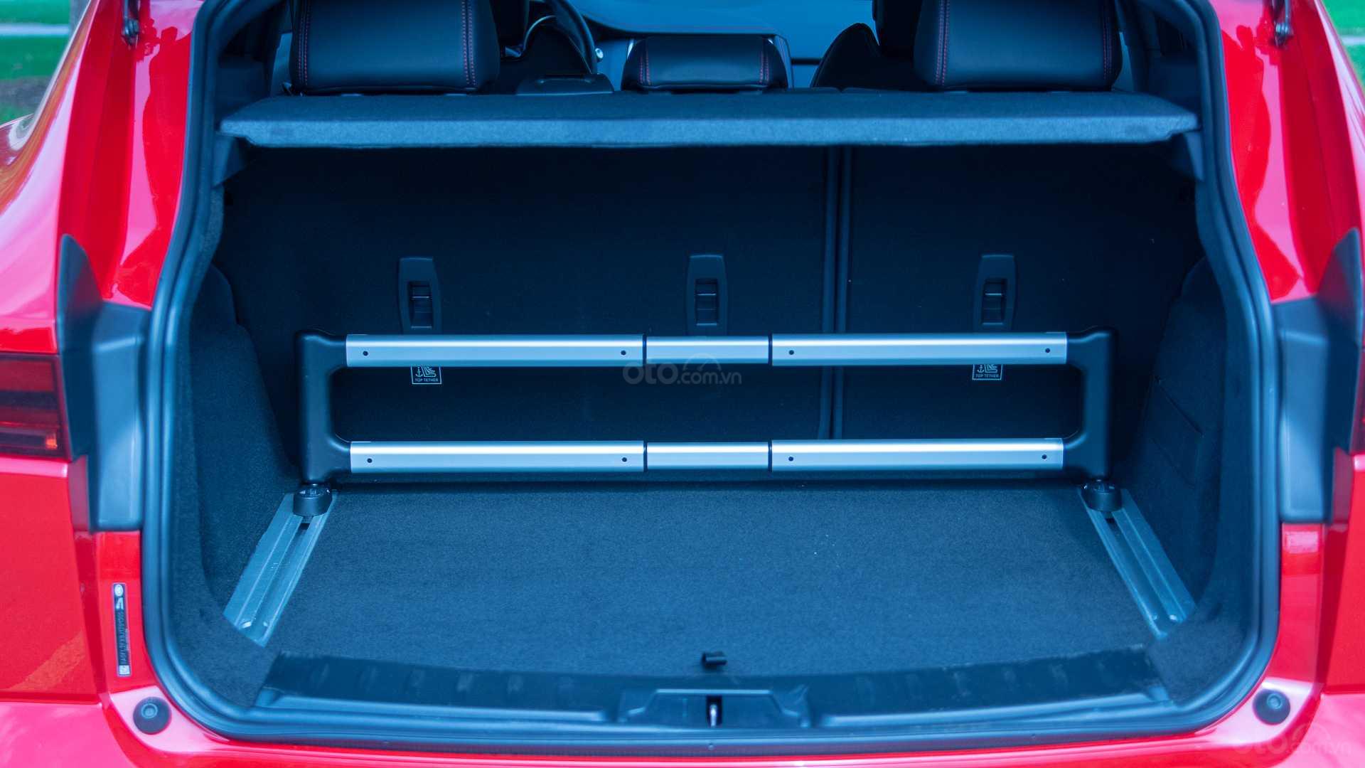 Jaguar E-Pace.