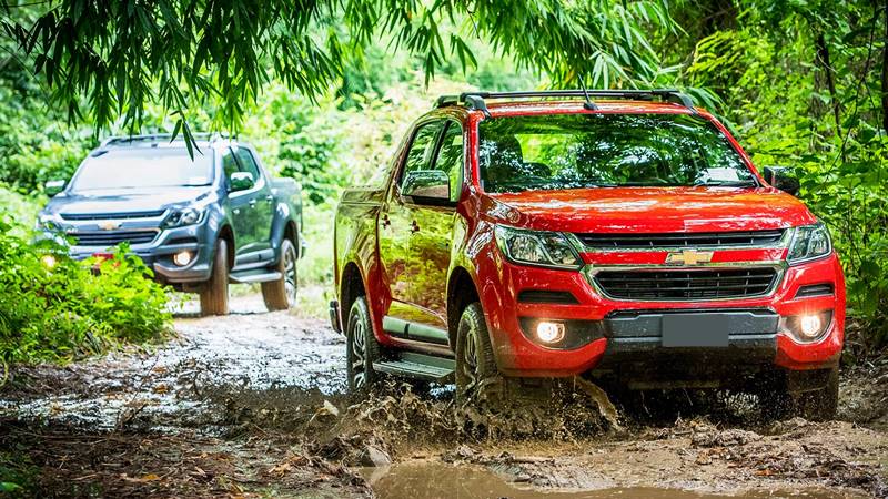 Vay mua xe Chevrolet Colorado trả góp 2019 a1