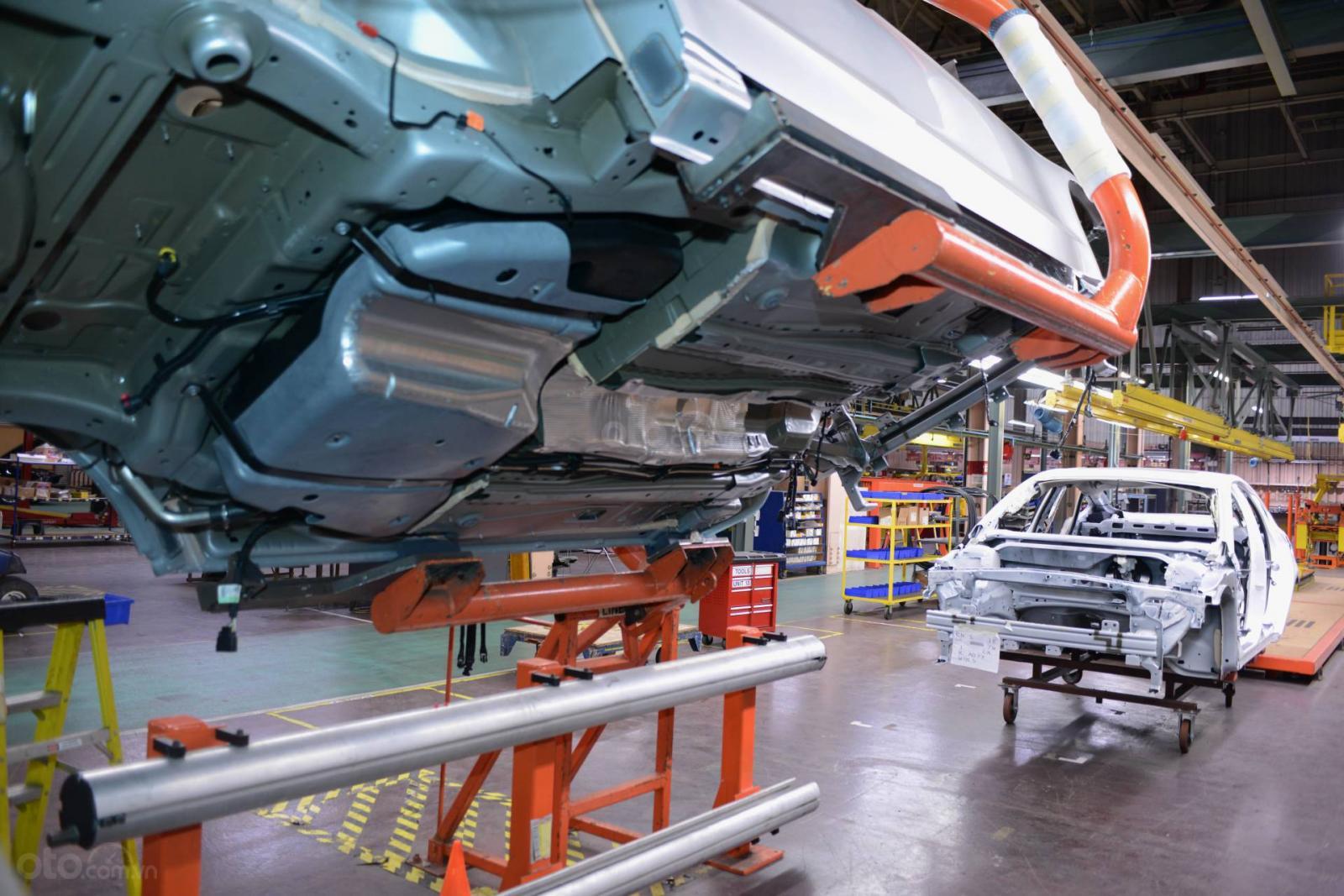 Ford đầu tư để đẩy mạnh chế tạo xe điện và xe van, xe tự lái Ford đầu tư để đẩy mạnh chế tạo xe điện và xe van, xe tự lái