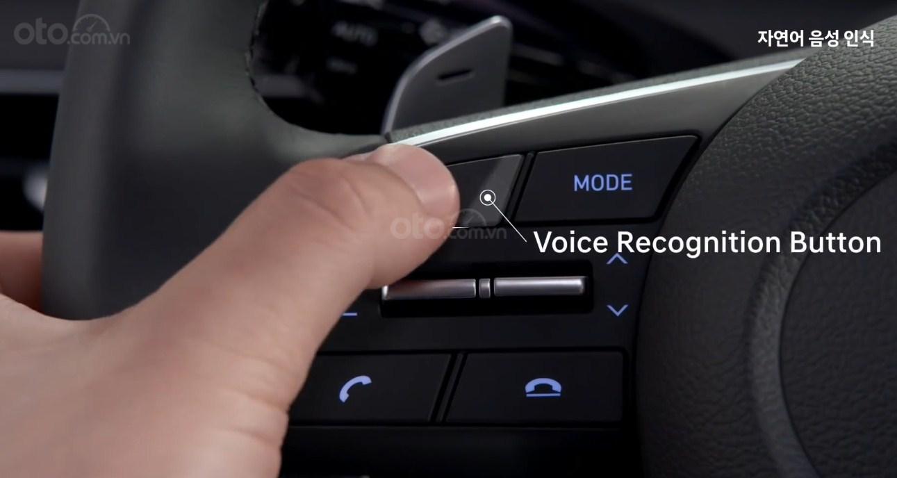 Đánh giá xe Hyundai Sonata 2020 - nút nhận biết giọng nói.