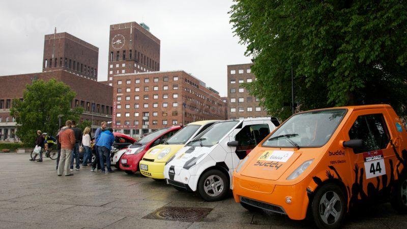 Na Uy là quốc gia đầu tiên sở hữu trạm sạc điện không dây cho xe hơi.