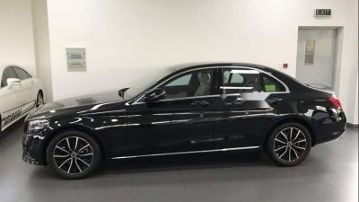 Thân xe Mercedes-Benz C200 2019