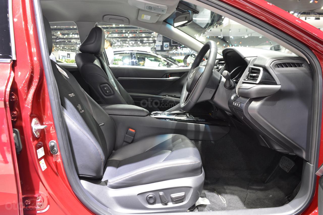 [BIMS 2019] Toyota Camry TRD Sportivo 2019 rộng rãi