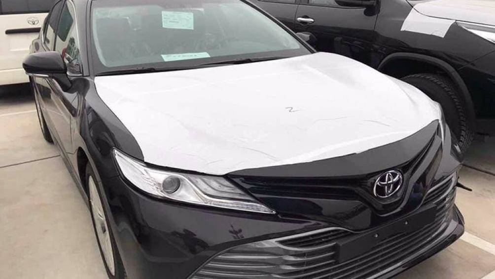 Hơn 200 xe Toyota Camry 2019 tiếp tục cập cảng TP.HCM.