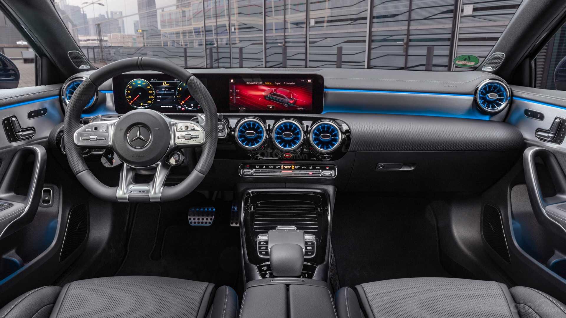 Mercedes-AMG A35 Sedan 2020 nội thất