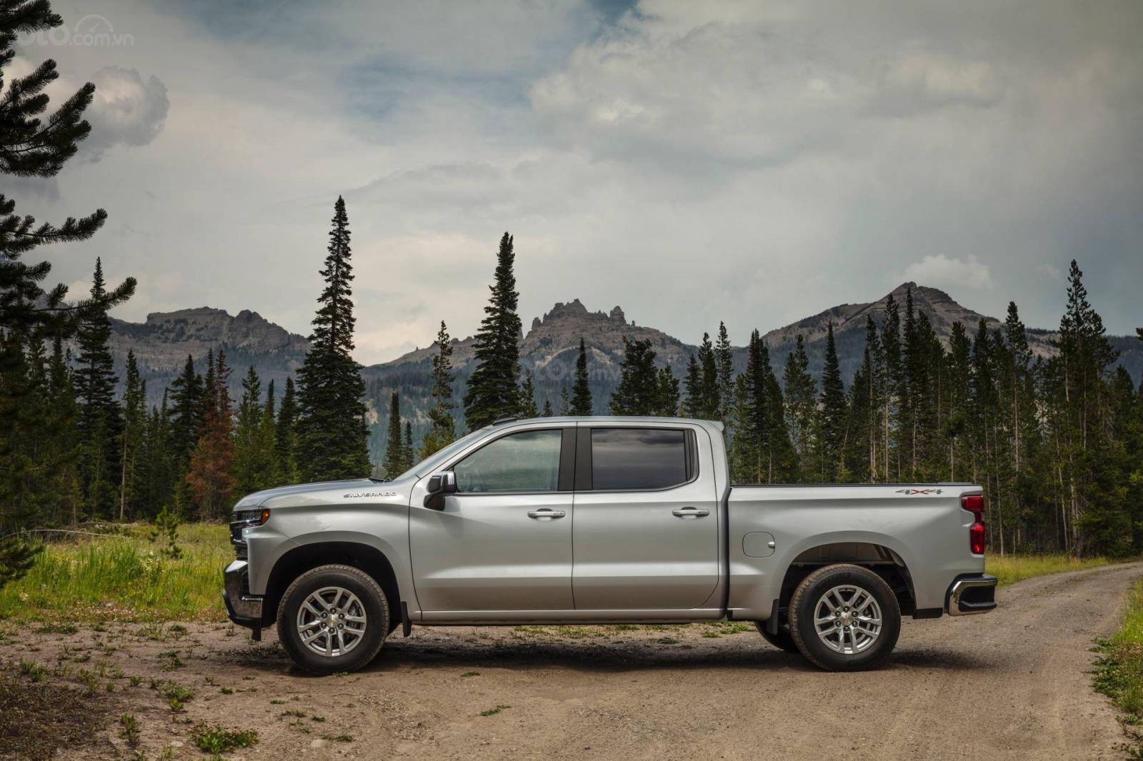 Chevrolet Silverado 2019 và GMC Sierra 2019 mạnh mẽ với động cơ mới