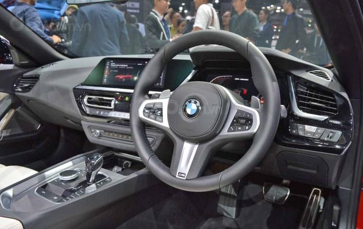 BMW Z4 2019 - ảnh 6 BMW Z4 2019 - vô lăng