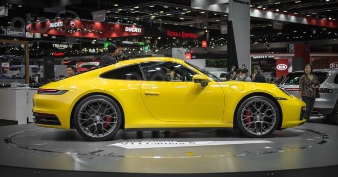 Porsche 911 2020 ra mắt thị trường Châu Á với giá bán 8,87 tỷ đồng - thân xe