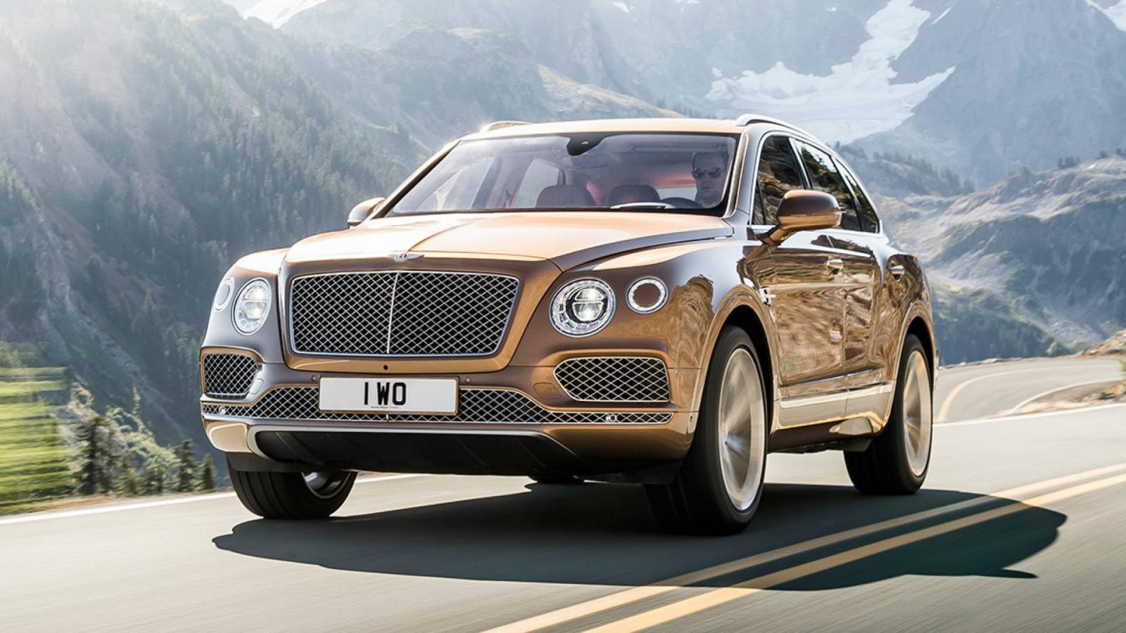 Bentley Bentayga được xem là chiếc SUV nhanh và mạnh nhất thế giới tại thời điểm ra đời...
