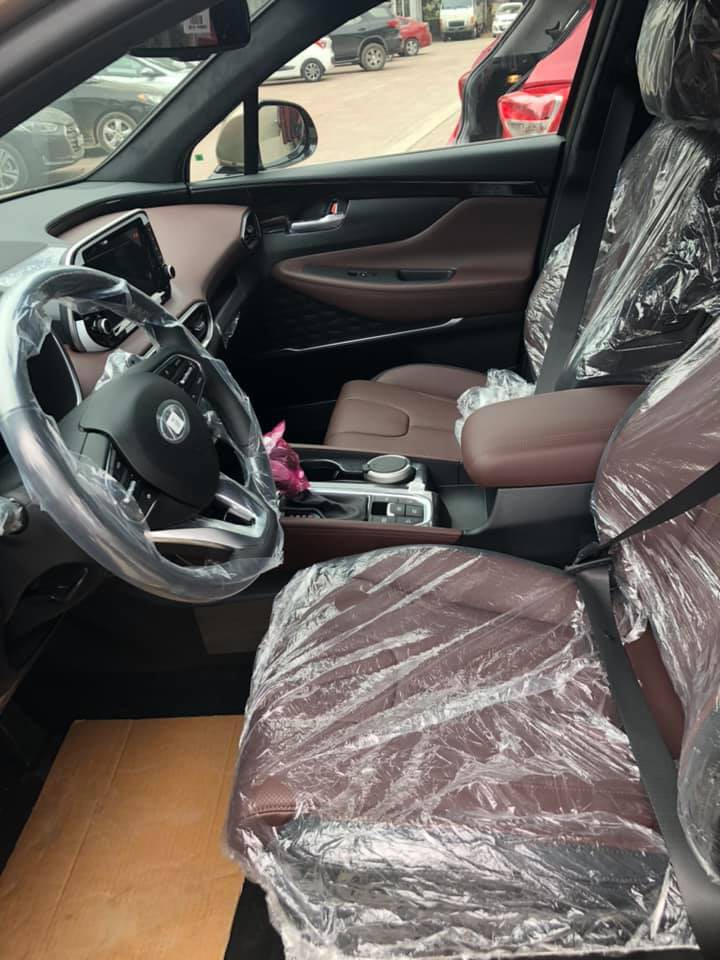 Khách hàng sắp sửa đón Hyundai Santa Fe 2019 'full option' về tay a9 Khách hàng sắp sửa đón Hyundai Santa Fe 2019 'full option' về tay a9