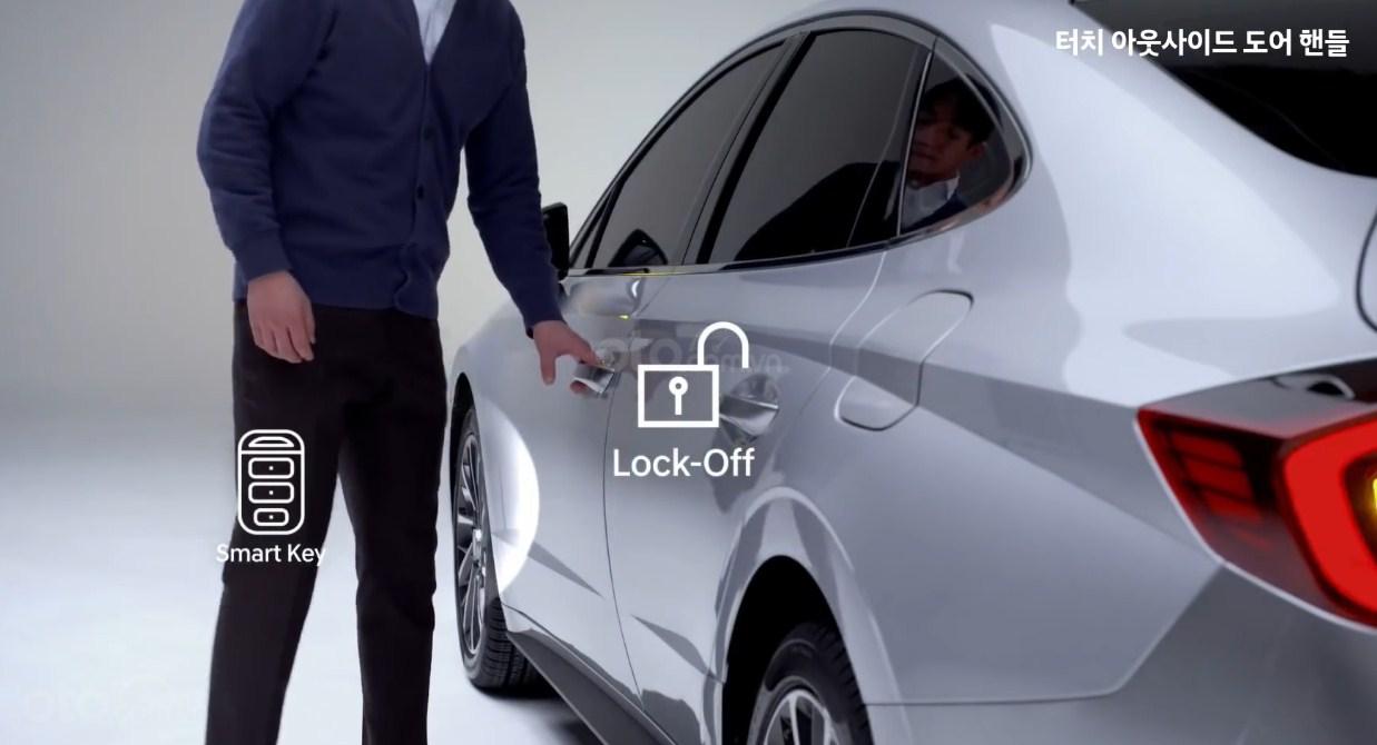 Công nghệ mở khóa bằng smartphone của Hyundai Sonata 2020 - 1