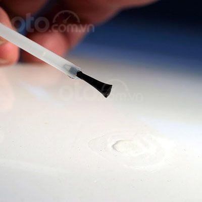 Hướng dẫn sửa xe tróc sơn, ô tô trầy và có rỉ sét tại nhà - Phủ lớp bảo vệ Hướng dẫn sửa xe tróc sơn, ô tô trầy và có rỉ sét tại nhà - Phủ lớp bảo vệ