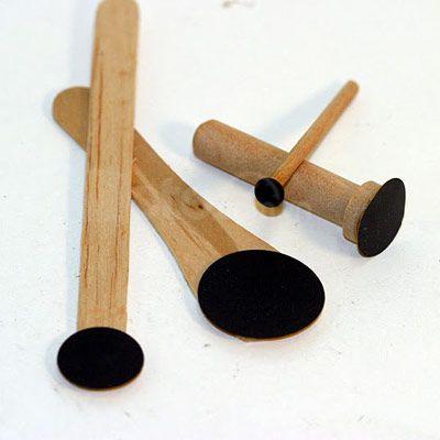 Hướng dẫn sửa xe tróc sơn, ô tô trầy và có rỉ sét tại nhà - Chế các miếng mài đúng kích cỡ Hướng dẫn sửa xe tróc sơn, ô tô trầy và có rỉ sét tại nhà - Chế các miếng mài đúng kích cỡ