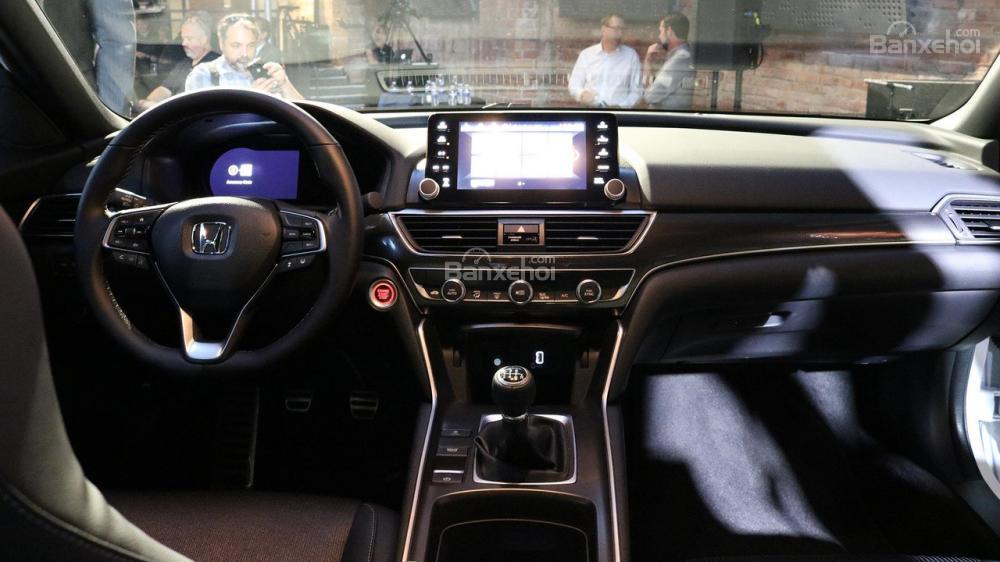 Nội thất Honda Accord 2018 hiện đại và tiện nghi Nội thất Honda Accord 2018 hiện đại và tiện nghi