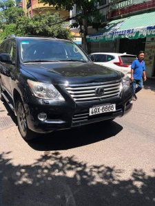 Lexus 570 biển tứ quý 6 đâm vào đám táng làm chết 3 người, 7 người nguy kịch