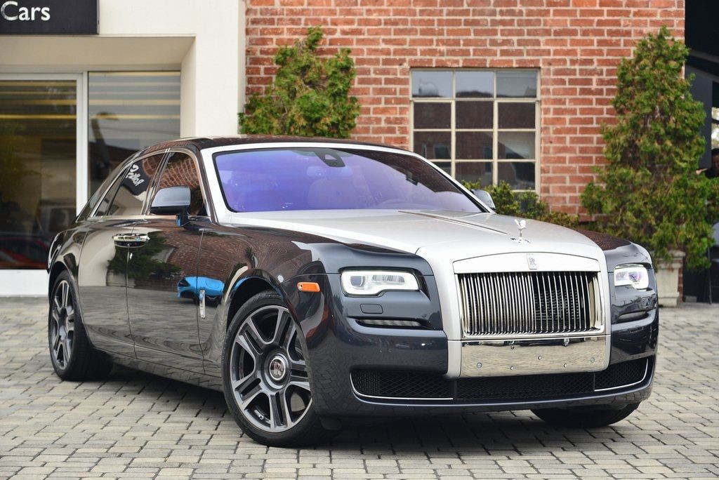 Rent Rolls Royce Ghost 2019 Dubai  WellMaintained Luxury Car Hire   Speedy Drive Car Rental