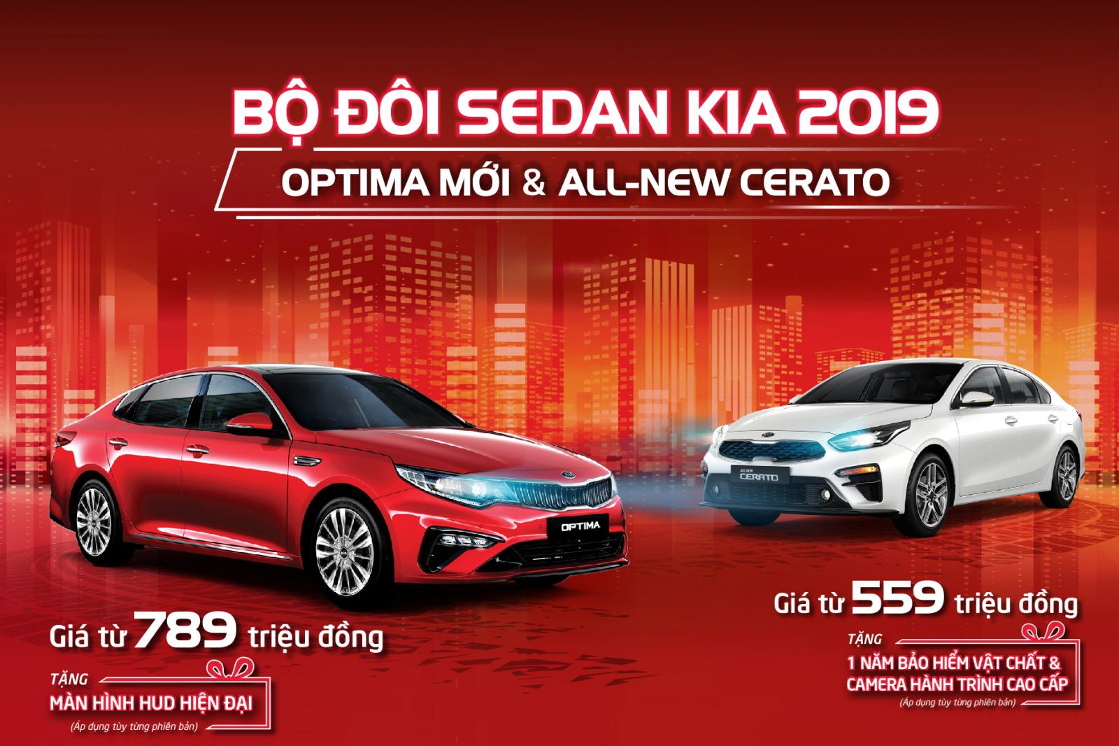 Kia Optima 2019 mới vừa ra mắt đã được tặng phụ kiện.