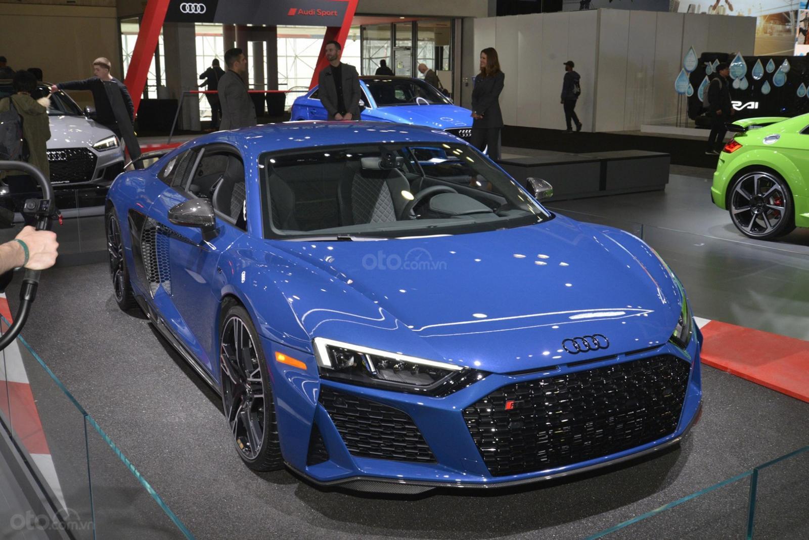 [New York 2019] Cận cảnh siêu xe Audi R8 2020 mạnh 602 mã lực