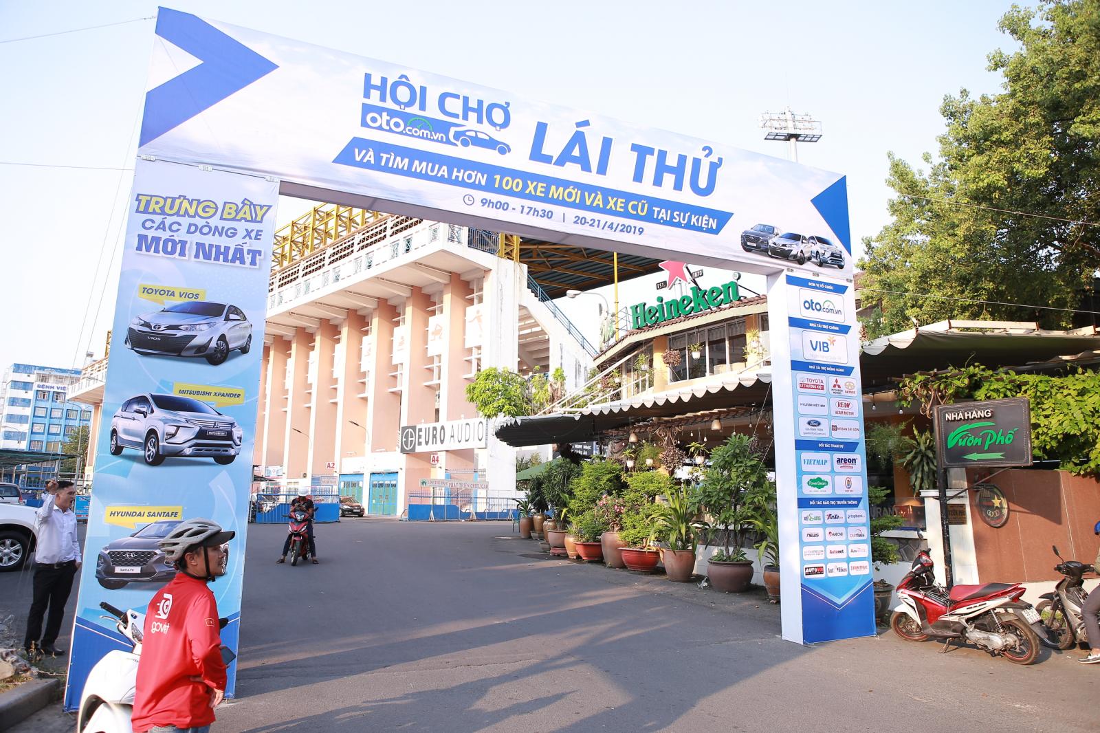 Một số hình ảnh tại Hội chợ Oto.com.vn 2019 - Ảnh 4.