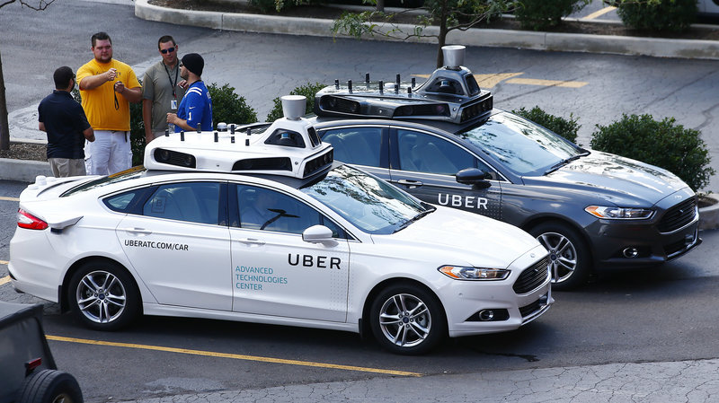 Uber bắt đầu tham gia phát triển ô tô tự lái từ năm 2015...