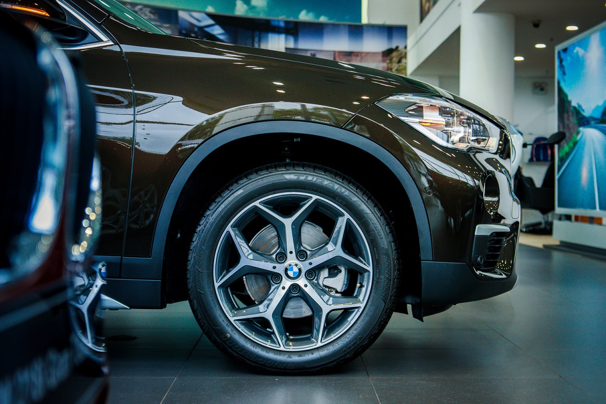 Đánh giá xe BMW X1 2019 về thiết kế thân xe: Mâm xe.