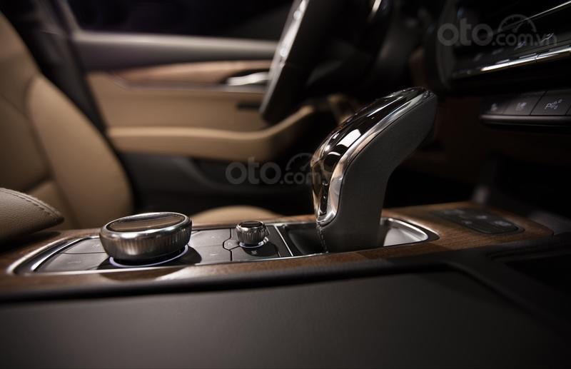 Đánh giá xe Cadillac CT5 2020 - cần số