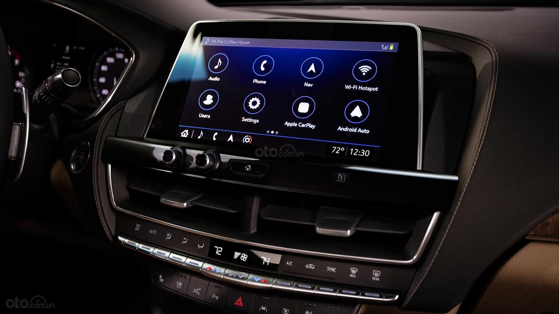 Đánh giá xe Cadillac CT5 2020 - màn hình chính