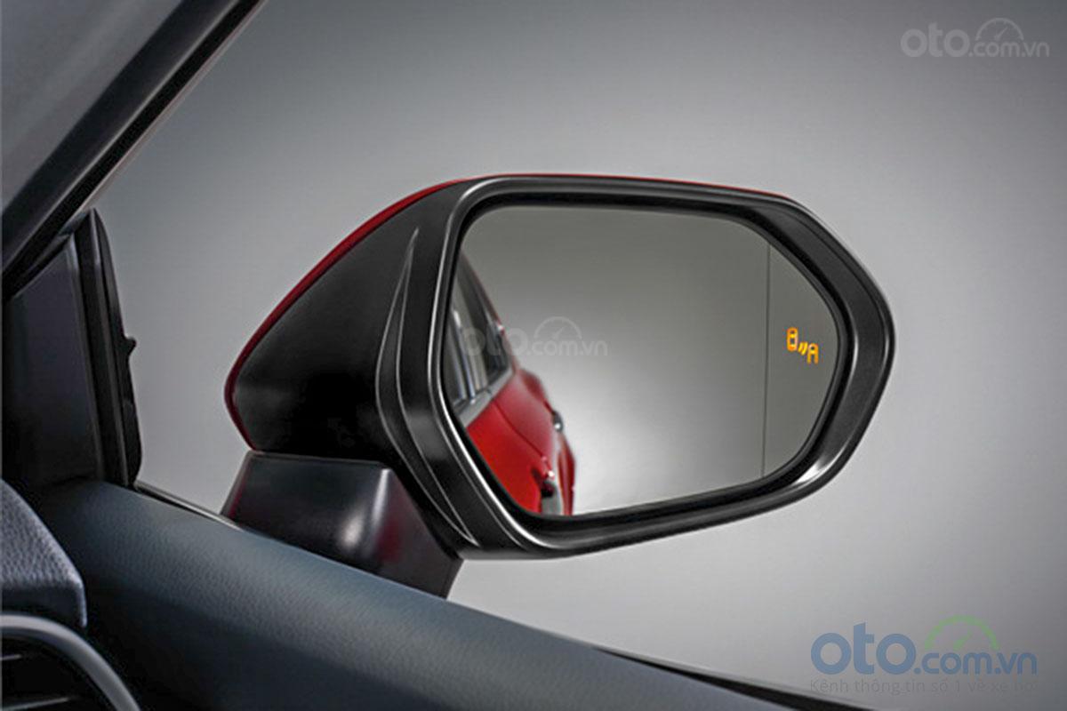 Toyota Camry 2.5Q 2019: Gương chiếu hậu tích hợp cảnh báo điểm mù.