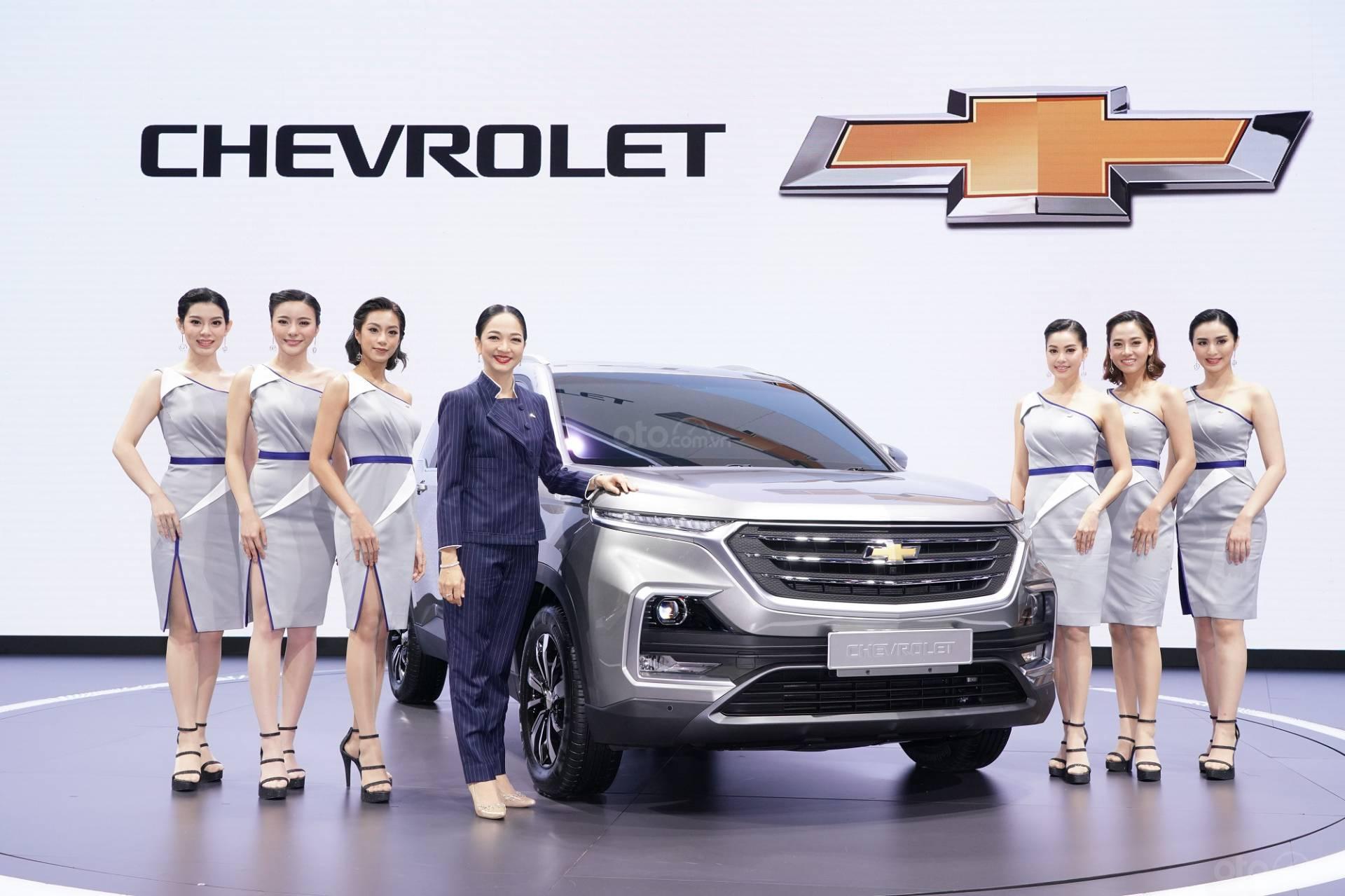Chevrolet Captiva ra mắt