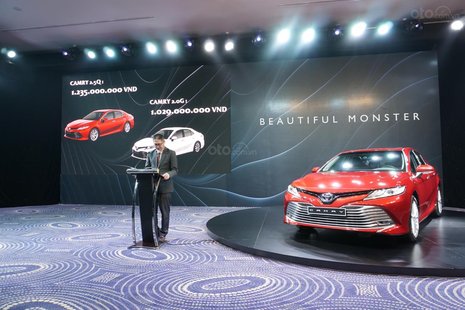 Để Toyota Camry 2019 nhập khẩu sẽ có một mẫu khác được lắp ráp a2