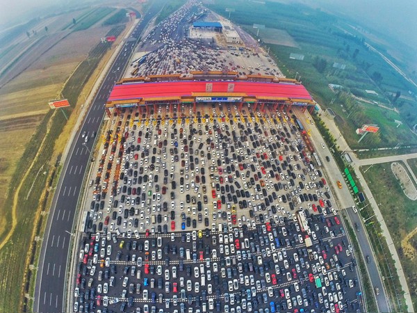 Tắc đường kinh hoàng ở Bắc Kinh - Hồng Kông - Macau.