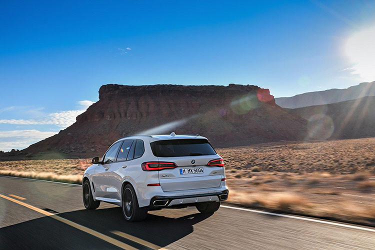 "Soi" chi tiết mẫu BMW X5 2019 sắp về Việt Nam, cạnh tranh với Audi Q7 9 "Soi" chi tiết mẫu BMW X5 2019 sắp về Việt Nam, cạnh tranh với Audi Q7 a9