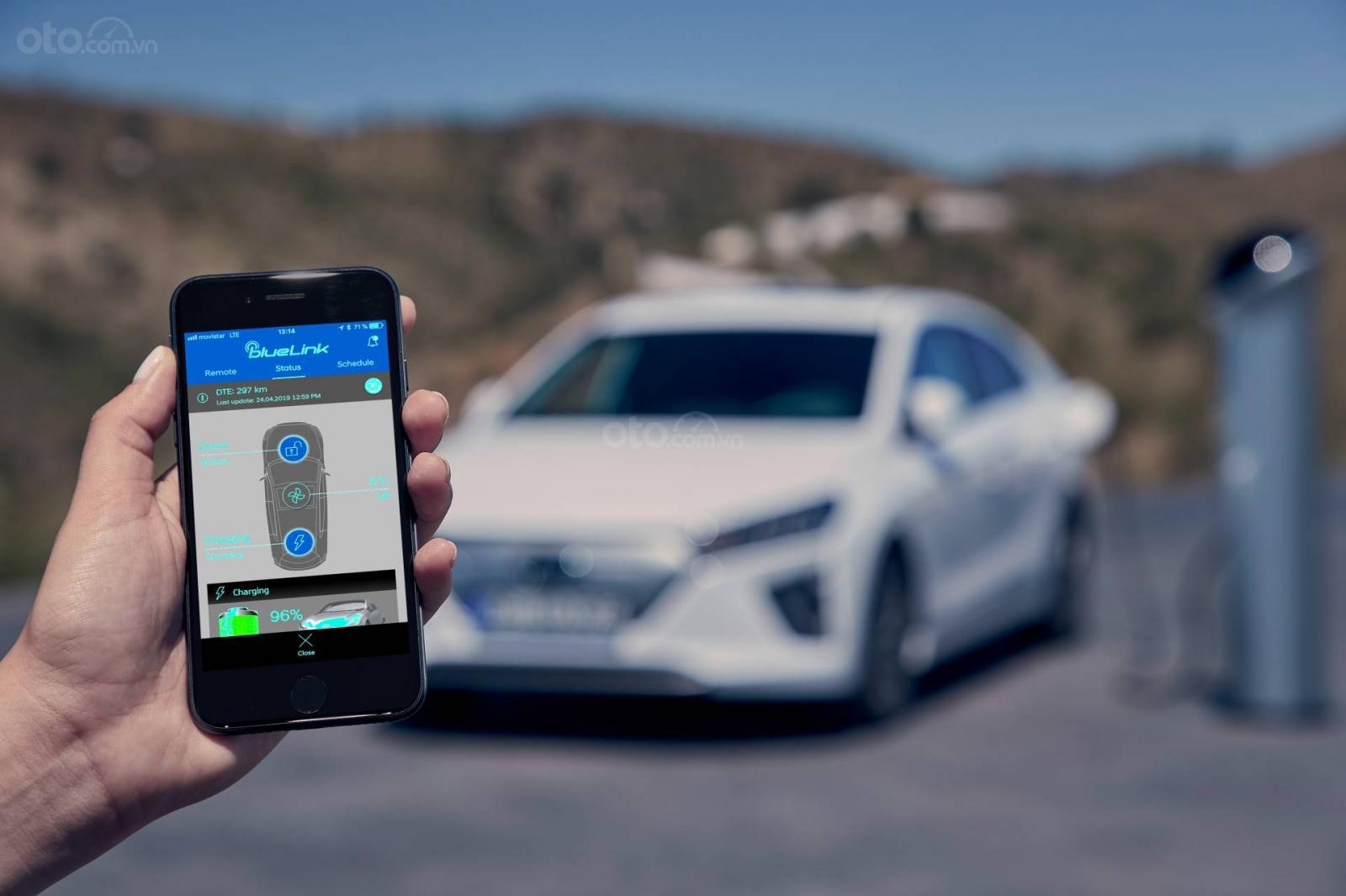 Hyundai Ioniq 2020 liên kết hơn với người dùng