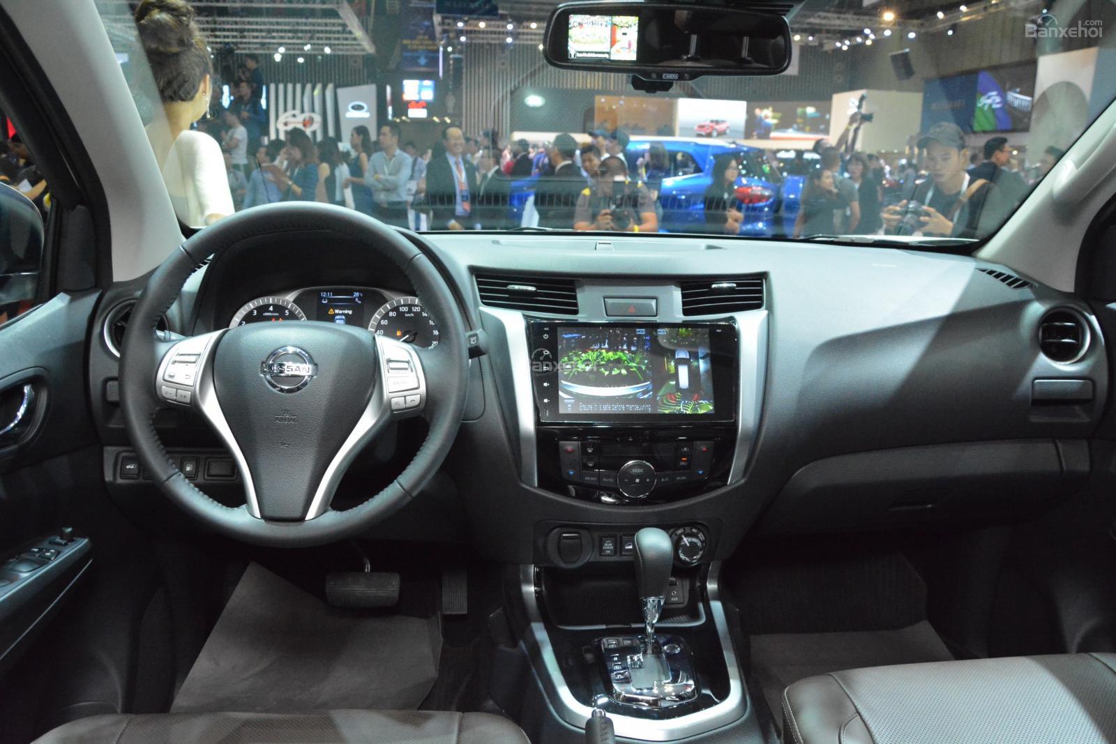 Nissan Terra 2019 tiếp tục giảm giá niêm yết tại Việt Nam a3