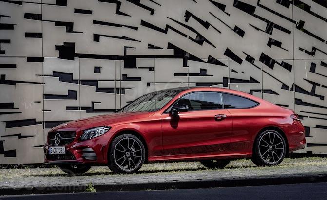 Top 10 mẫu Coupe AWD tốt nhất - Mercedes-Benz C-Class Coupe vẫn là đối thủ nặng ký