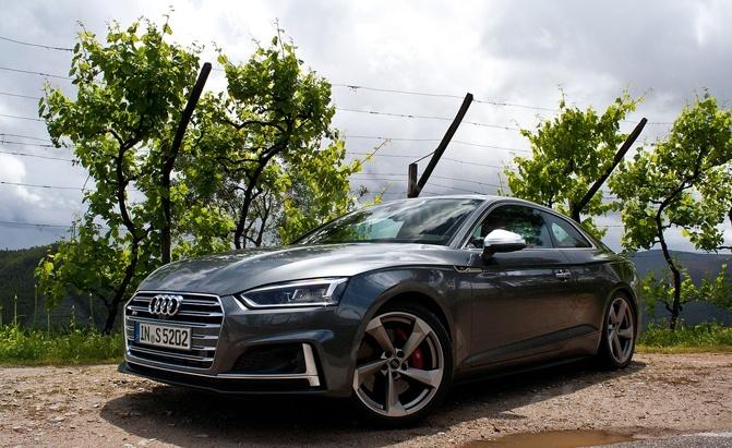 Top 10 mẫu Coupe AWD tốt nhất - Audi A5 giữ vững phong độ