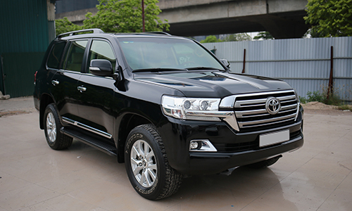 Dùng chán, chủ Toyota Land Cruiser 2016 vẫn tự tin chốt giá cao hơn xe mới a1