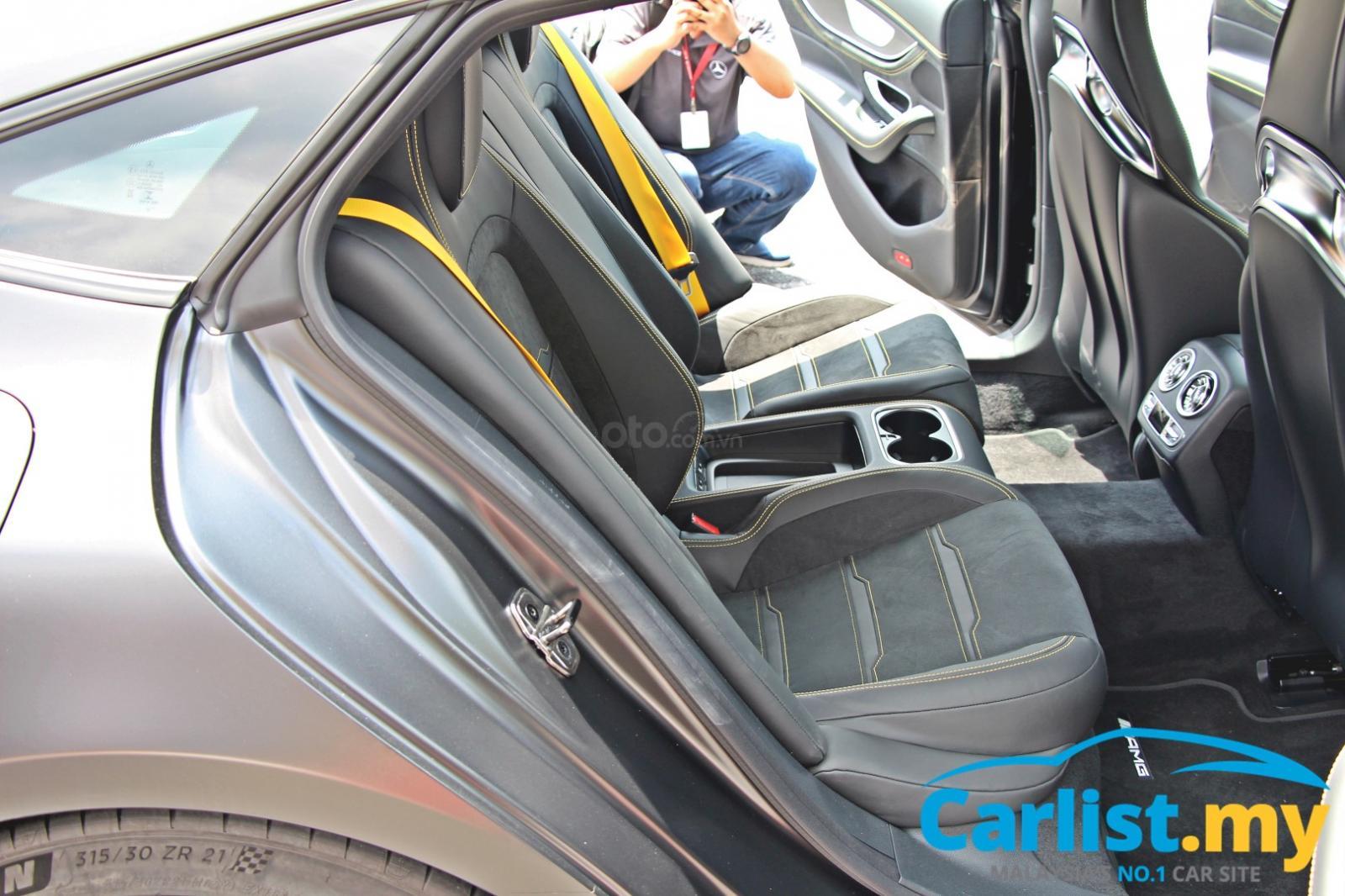 Mercedes-AMG GT coupe 4 cửa sở hữu nội thất ấn tượng