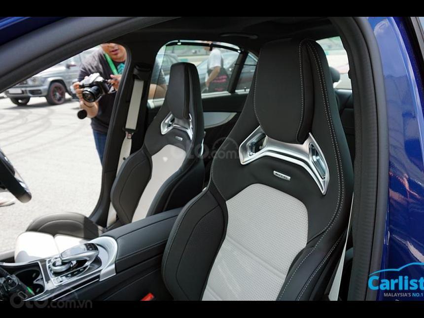Mercedes-AMG C63S nhìn rất ưng mắt