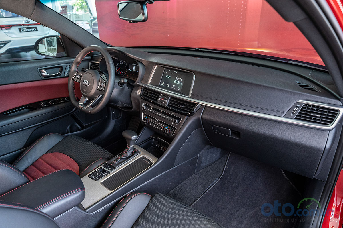 Đánh giá xe Kia Optima 2019: Cabin hiện đại và sang trọng Đánh giá xe Kia Optima 2019: Cabin hiện đại và sang trọng.