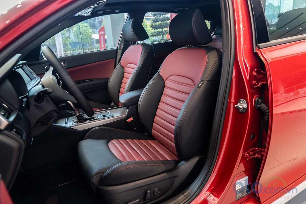Đánh giá xe Kia Optima 2019: Ghế ngồi phía trước Đánh giá xe Kia Optima 2019: Ghế ngồi phía trước.