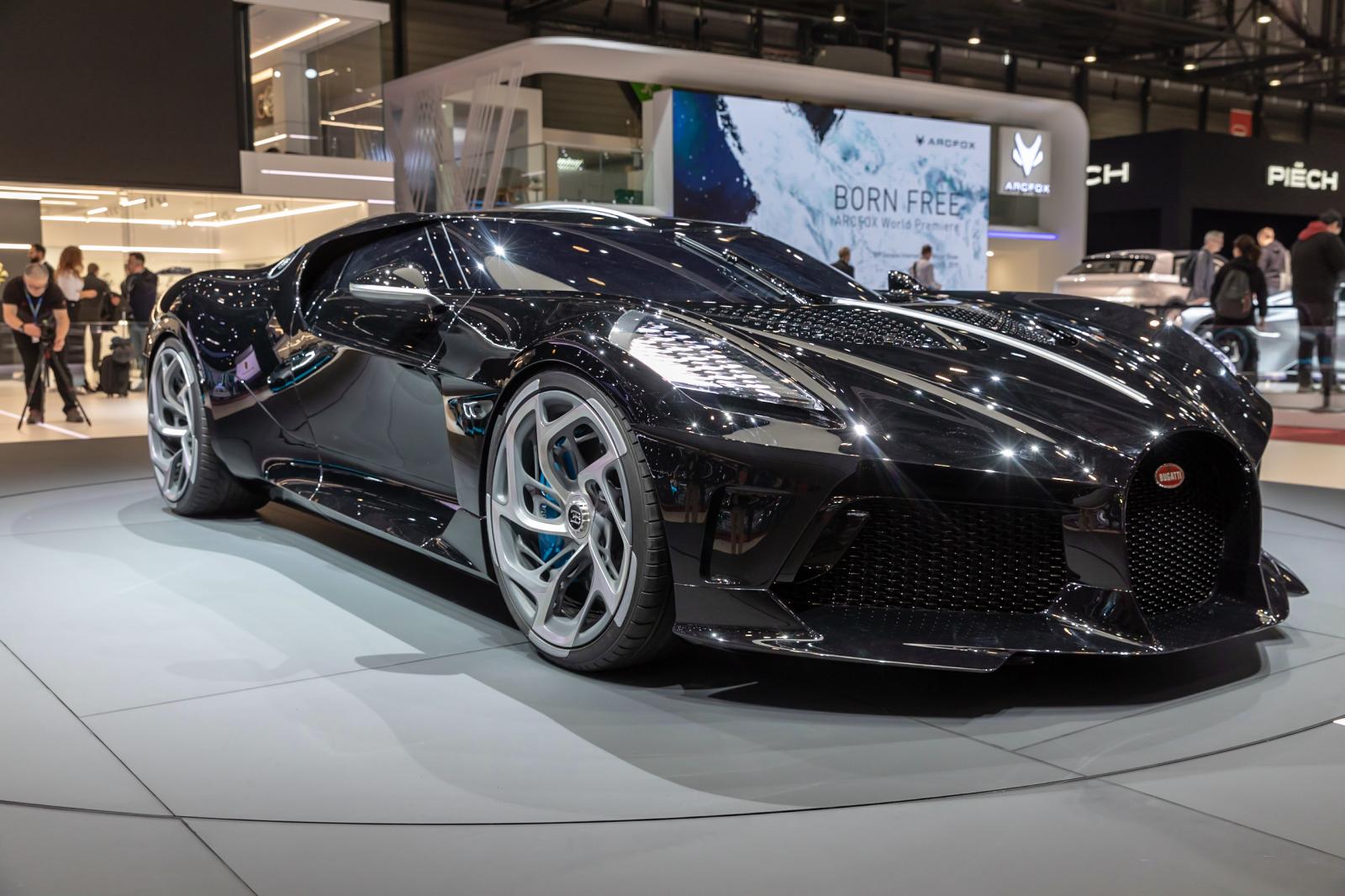 Bugatti La Voiture Noire ra mắt hồi tháng 3