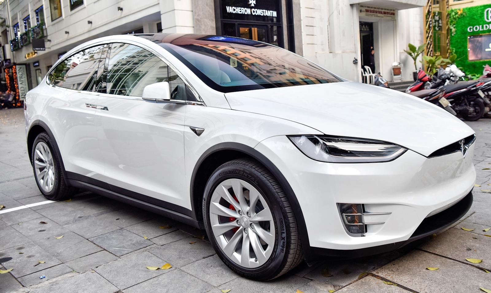 SUV chạy điện Tesla Model X P100D về Việt Nam hồi tháng 2/2019 a1