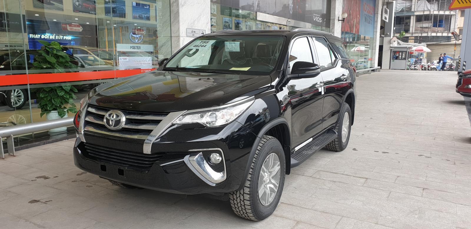 Giá xe Toyota Fortuner dao động từ 1.026 - 1.354 tỷ đồng