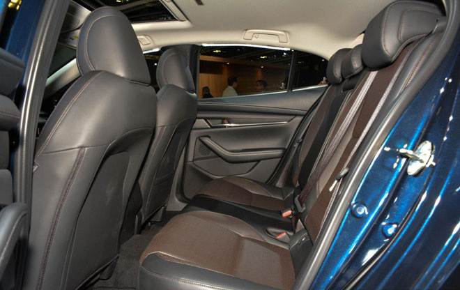 Cabin rộng rãi là ưu điểm của Mazda 3 2019 Cabin rộng rãi là ưu điểm của Mazda 3 2019