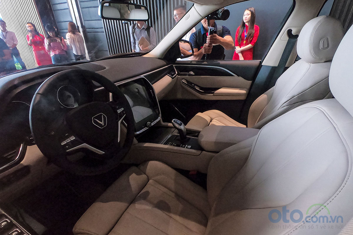 VinFast LUX V8: Chiếc SUV nhanh nhất phân khúc 5.