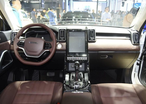 BAIC Changhe Q7 - Range Rover phiên bản Trung Quốc chảy dầu, rỉ sét sau 1 tháng vận hành a4