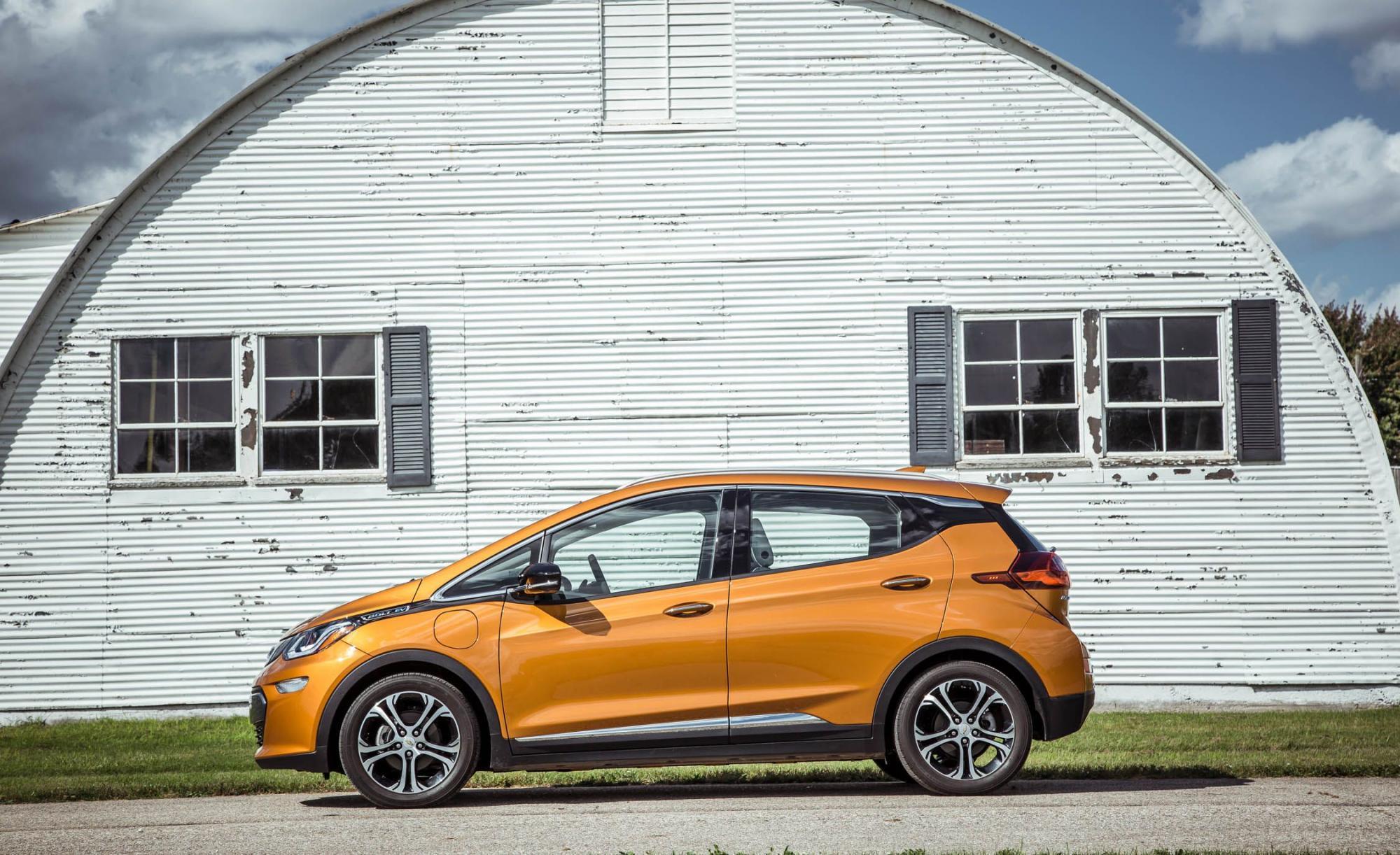 Chevrolet Bolt 2019 - Lựa chọn phong cách cho người yêu môi trường Chevrolet Bolt 2019 - thân xe
