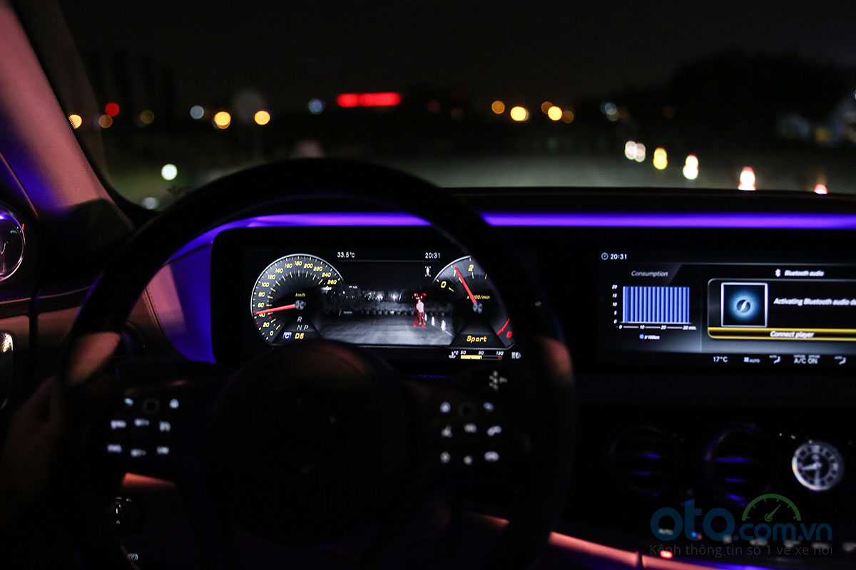 Công nghệ hỗ trợ nhìn đêm (Night View Assist Plus) hiện đang được trang bị trên S450 Luxury và dòng S-Maybach.